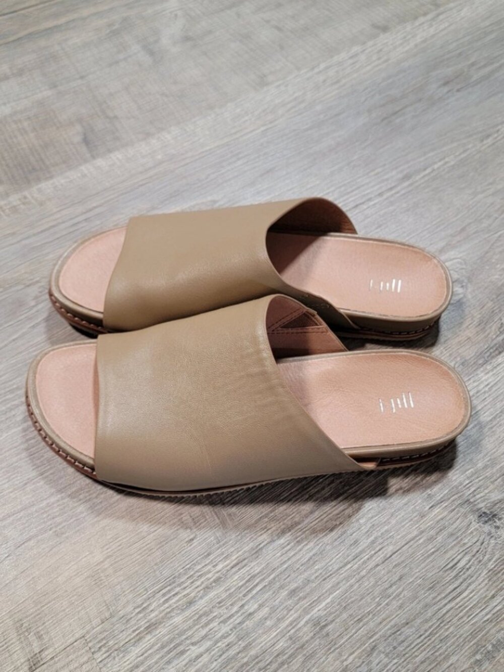NWOB J Jill Leather Sandals Size 7.5 Beige Tan Brown Minimalist Modern Slides - Picture 3 of 6